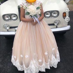 Selling this dress fro my daughter worn one time